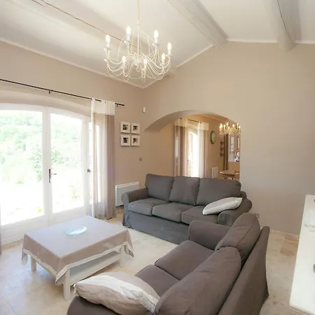 In Provence With Infinity Pool, Cleaning Included Villa *