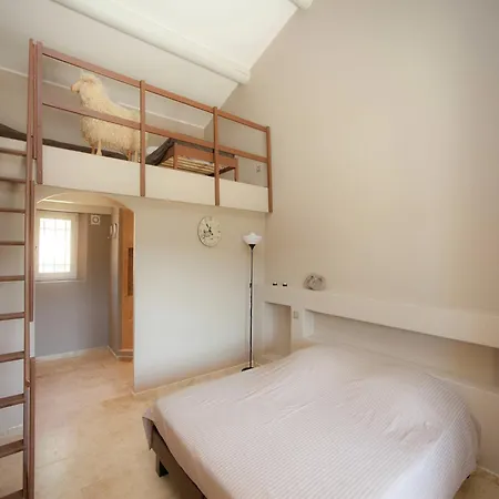 In Provence With Infinity Pool, Cleaning Included Villa
